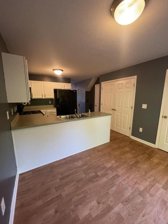 Building Photo - 93 Creekside Dr