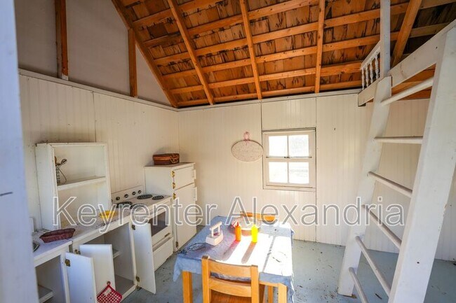 Building Photo - 13568 Heritage Farms Dr