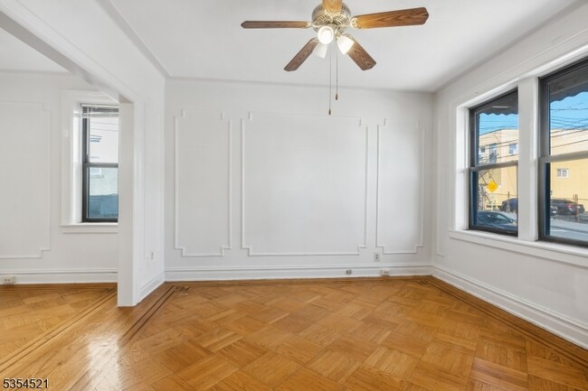 Building Photo - 463 Pavonia Ave