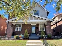 Building Photo - 5811 Dewey Ave