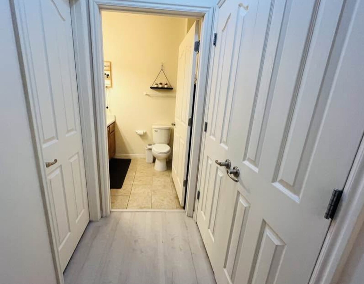 Building Photo - 8789 S Caliente Dr