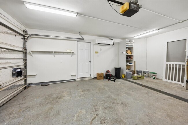 Building Photo - 4011 Garrott St