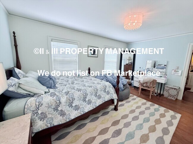 Building Photo - 1314 W Red Bridge Rd