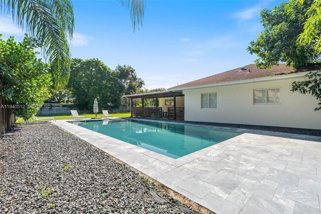 Building Photo - 8121 SW 97th Terrace