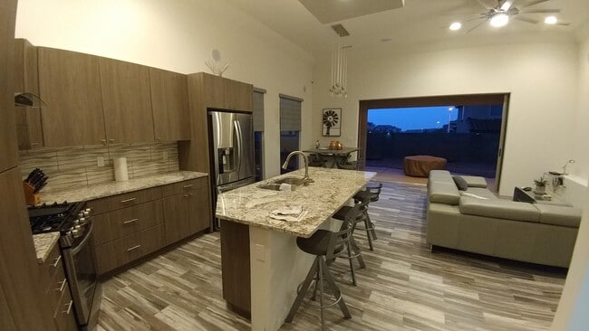 Kitchen/living room/Dining room - 5928 Mafraq Ave NW