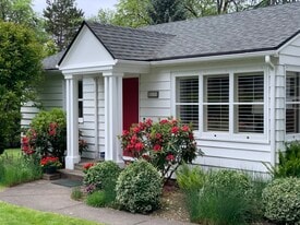 Building Photo - 8535 SW 58th Ave