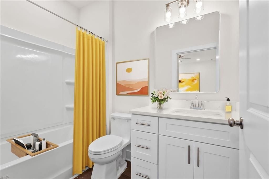 Building Photo - 195 W Lake Ave NW