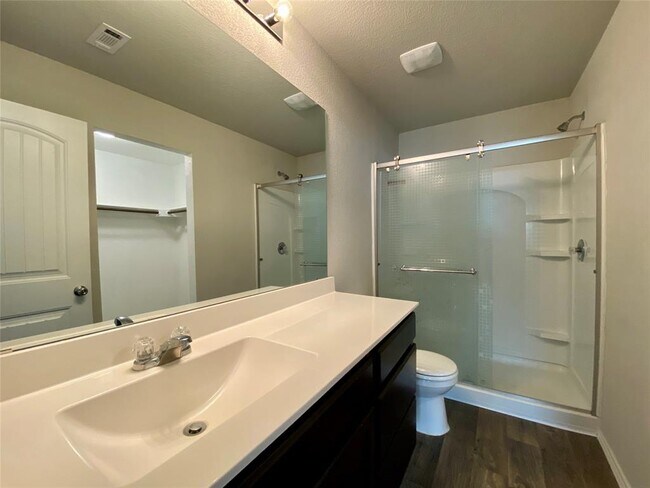 Building Photo - 5708 Shanjia Dr