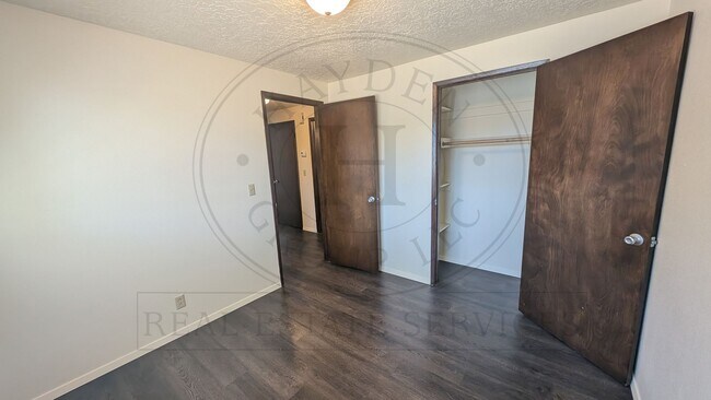 Building Photo - 3134 Brittany Dr