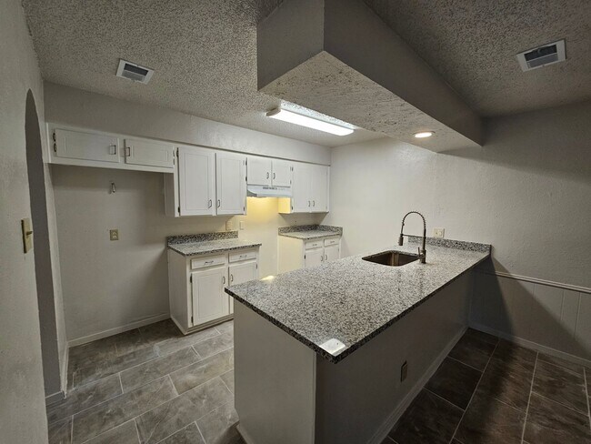 Building Photo - Coming soon