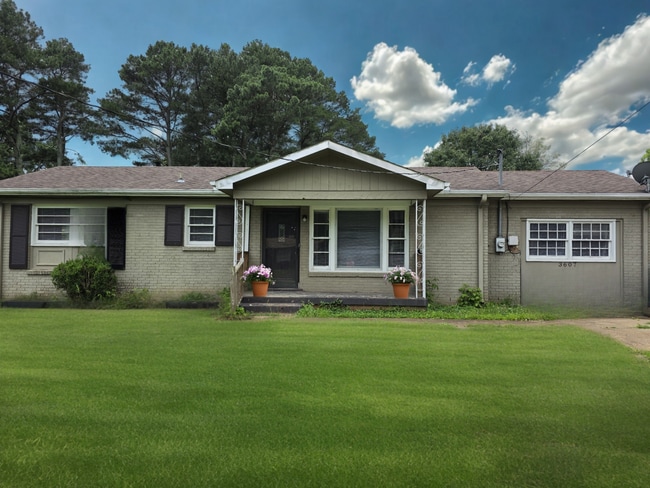 Primary Photo - 3607 Inglewood Dr NW