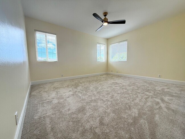 Building Photo - Spacious 4BR Home in Ewa by Gentry – Elect...