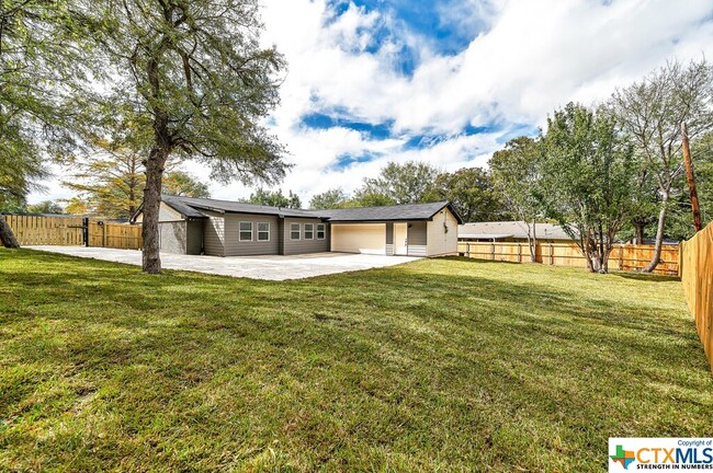 Building Photo - 3806 Buffalo Trail
