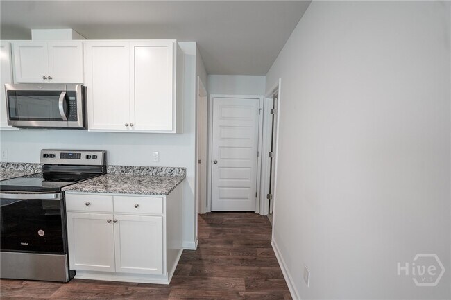 Building Photo - 412 Coconut Dr