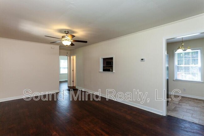 Building Photo - 1708 Dallas St