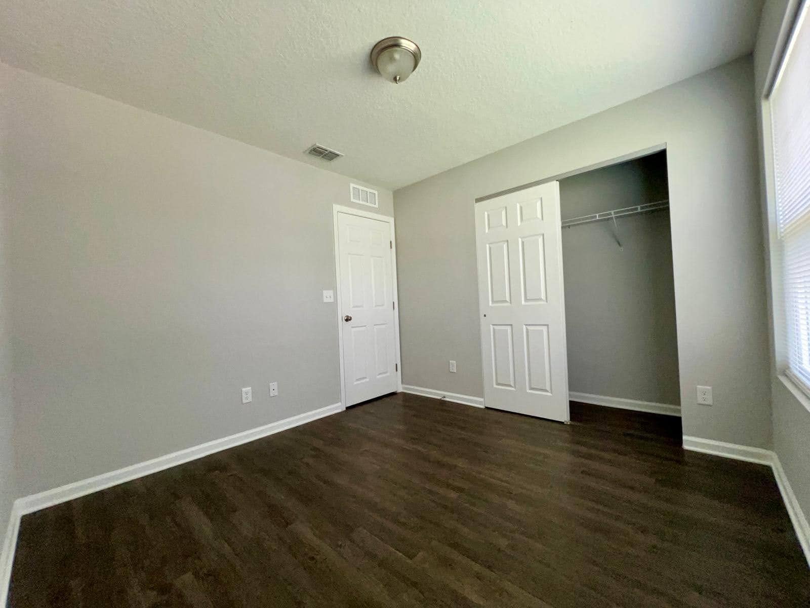 Front Bedroom - 8514 Peach St