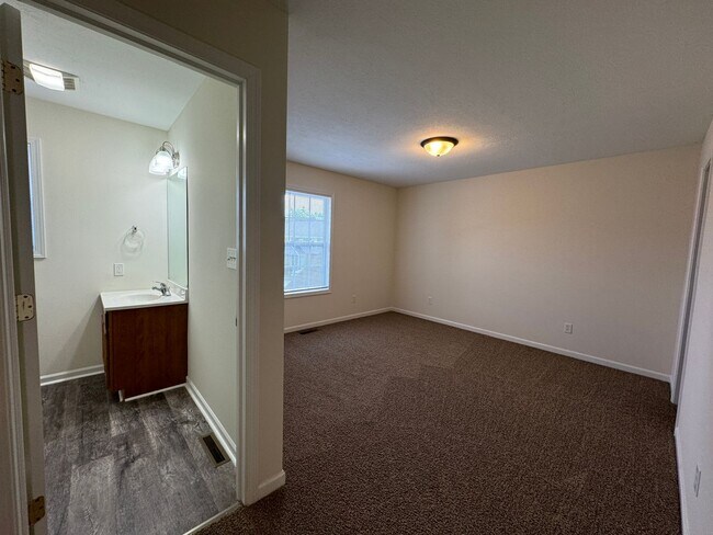 Building Photo - Available June 25, 2026!