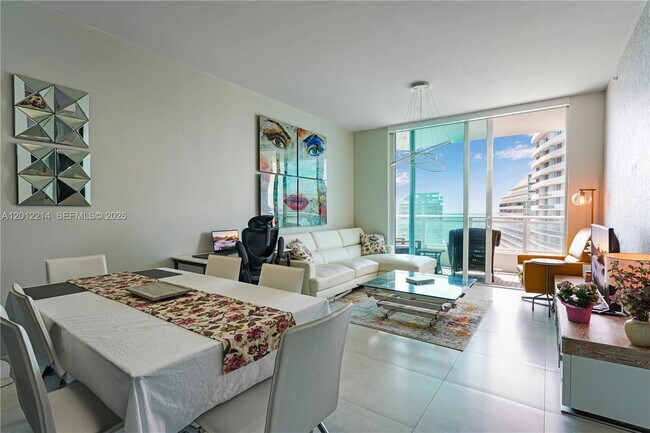 Building Photo - 1080 Brickell Ave