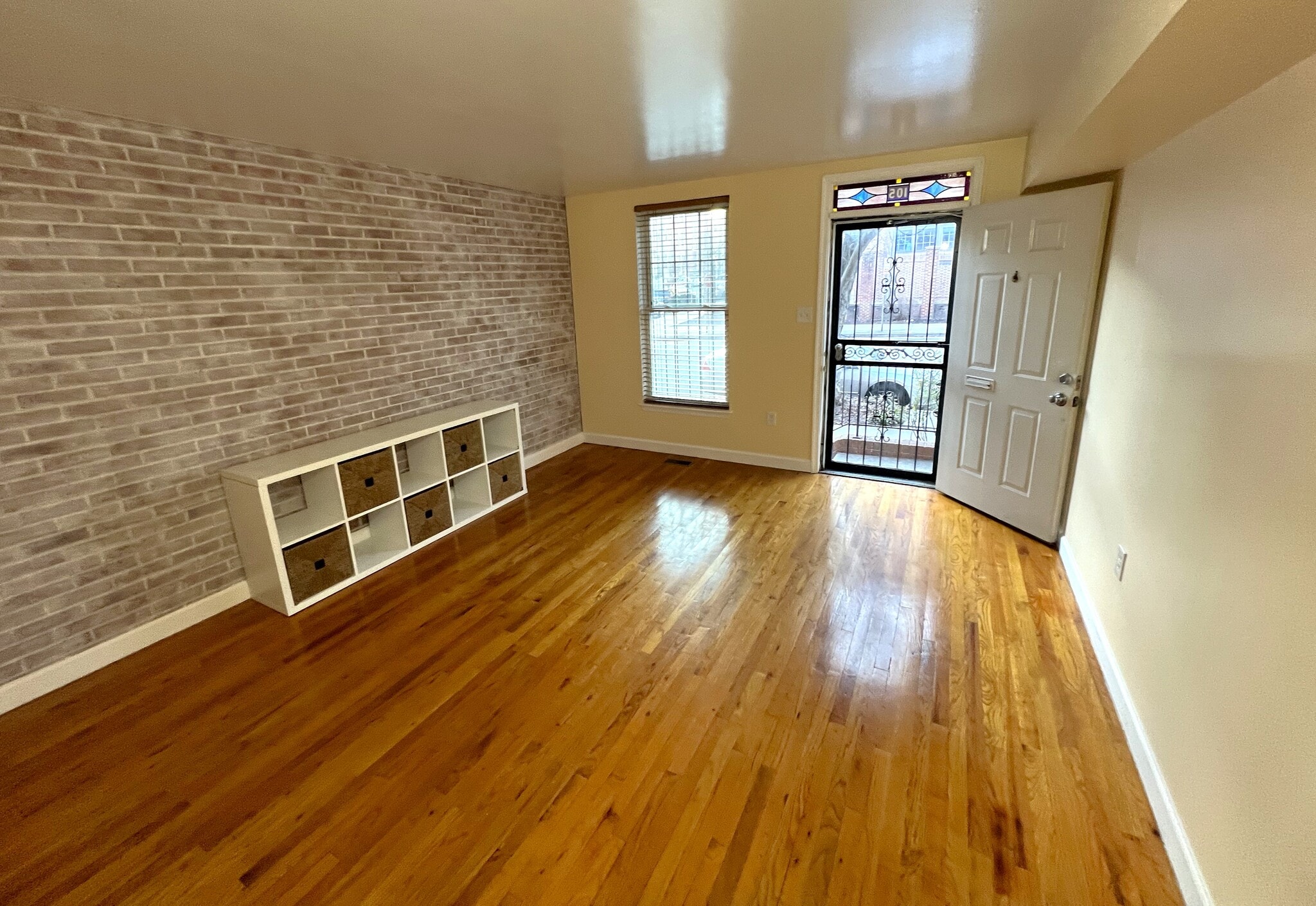 Living Room - 105 N Ann St