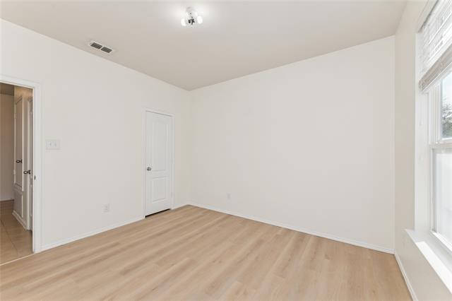 Building Photo - 9108 Blackstone Dr