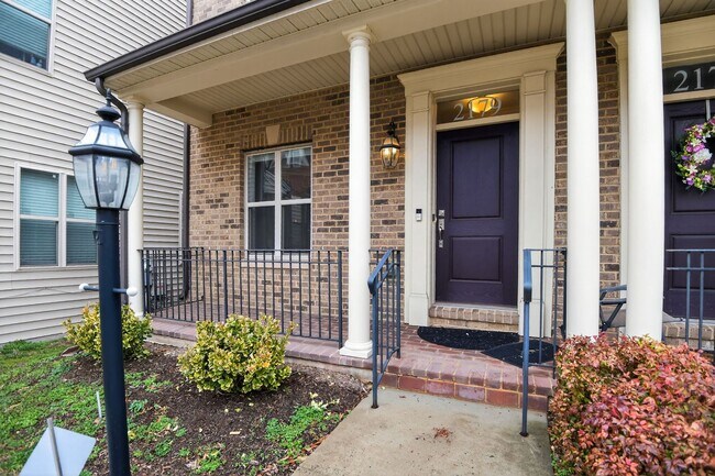 Building Photo - 2179 Half Moon Pl NE