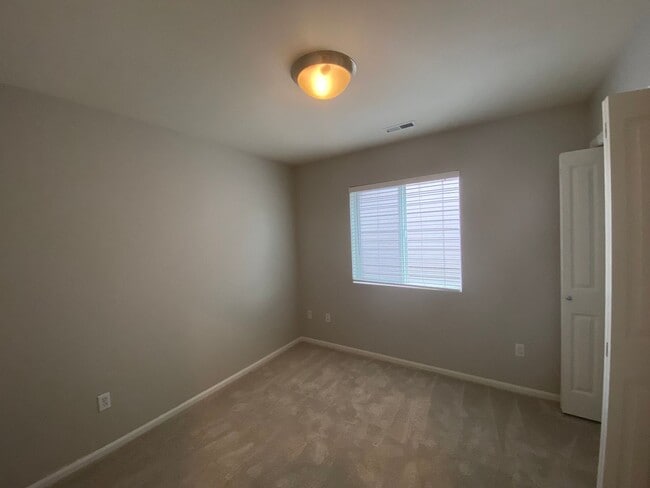 Building Photo - Coming Soon! Beautiful 4BD/2.5BA in West O...