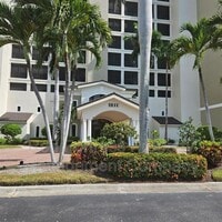Building Photo - 11600 Court of Palms