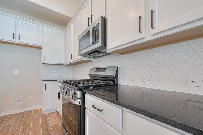 Building Photo - 2405 Seamist Cv Ln