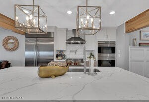 Building Photo - 111 Sanborn Ave