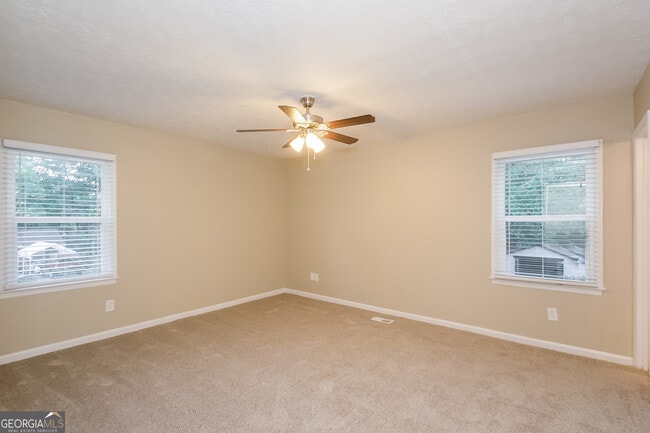 Building Photo - 133 Burre Ln SW