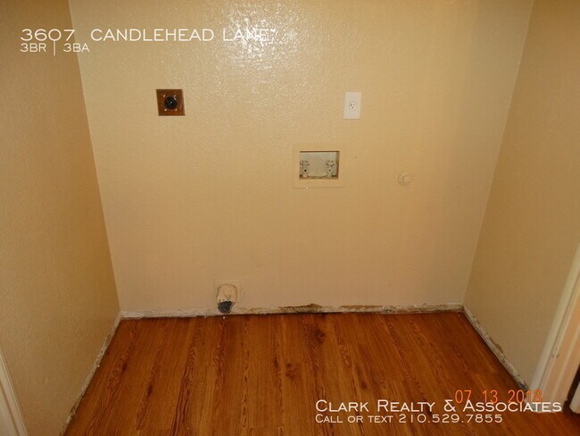 Building Photo - 3607 Candlehead Lane