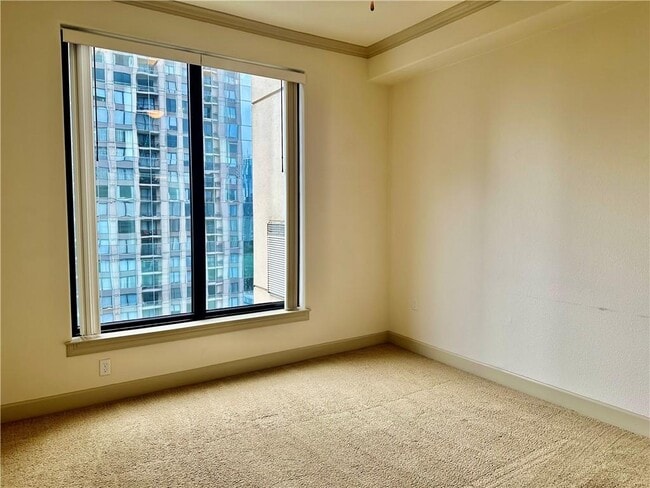 Building Photo - 3445 Stratford Rd NE