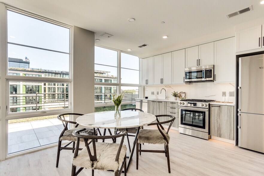 Building Photo - 1716 14th St NW