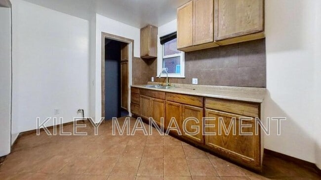 Building Photo - 6824 Faust Ave