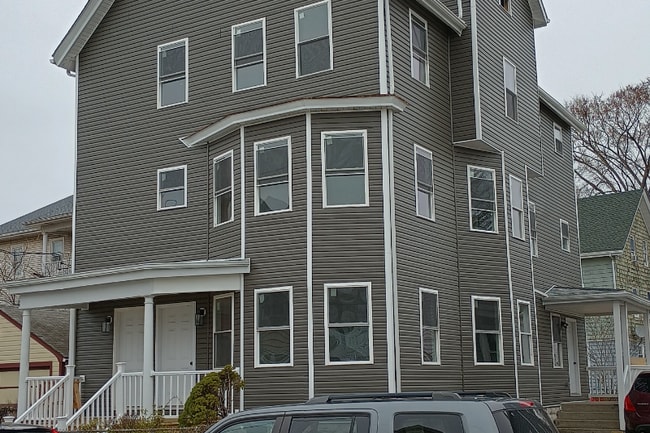 Primary Photo - 33 Cole St