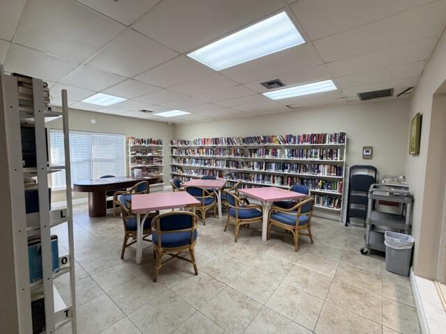 Building Photo - 2804 Crosley Dr E