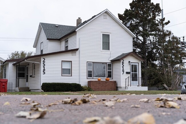 Building Photo - 2517 S Duluth Ave