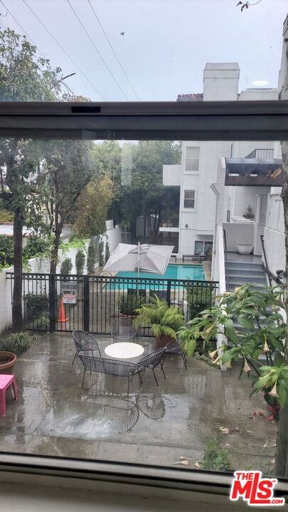 Building Photo - 1031 N Crescent Heights Blvd