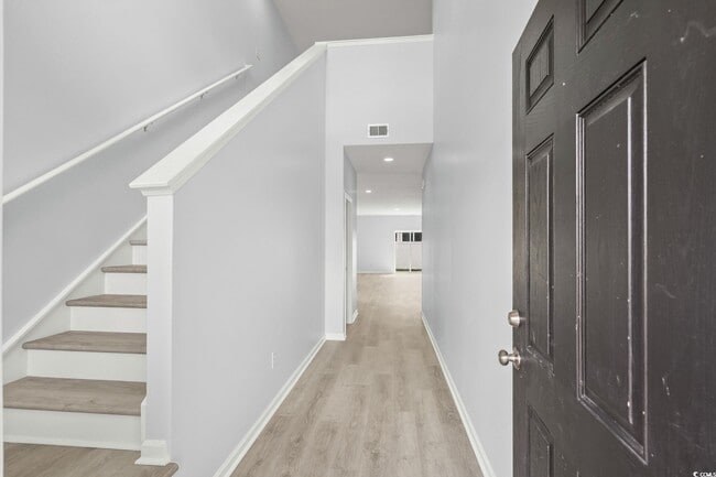 Building Photo - 336 Hidden Cove Dr