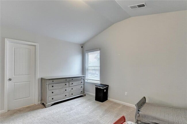 Building Photo - 115 Eleanora Pk