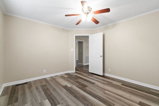 Building Photo - 506 Potomac Dr