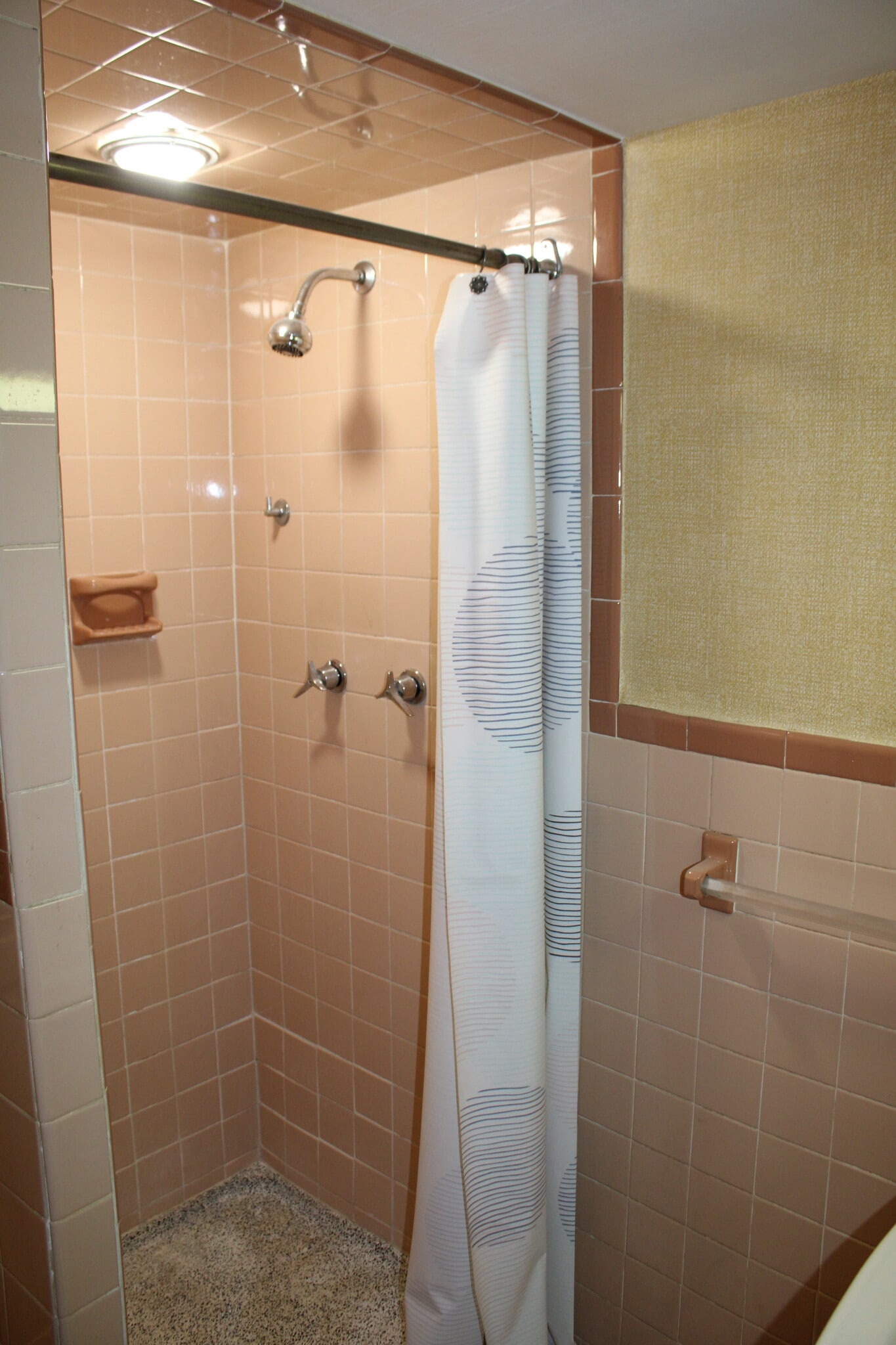 Basement bath - 1917 Winton Ave