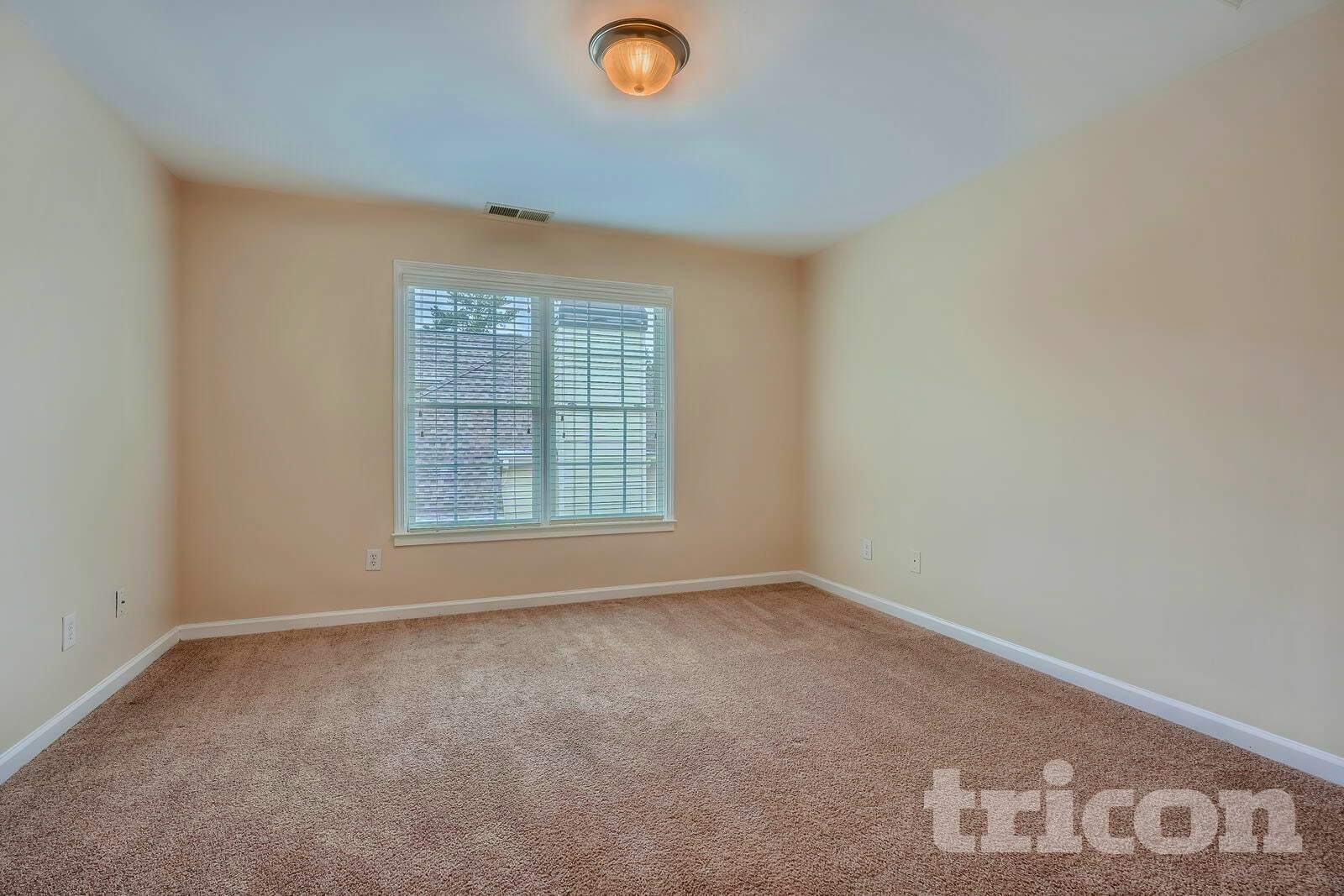 Building Photo - 1231 Brentwood Ct