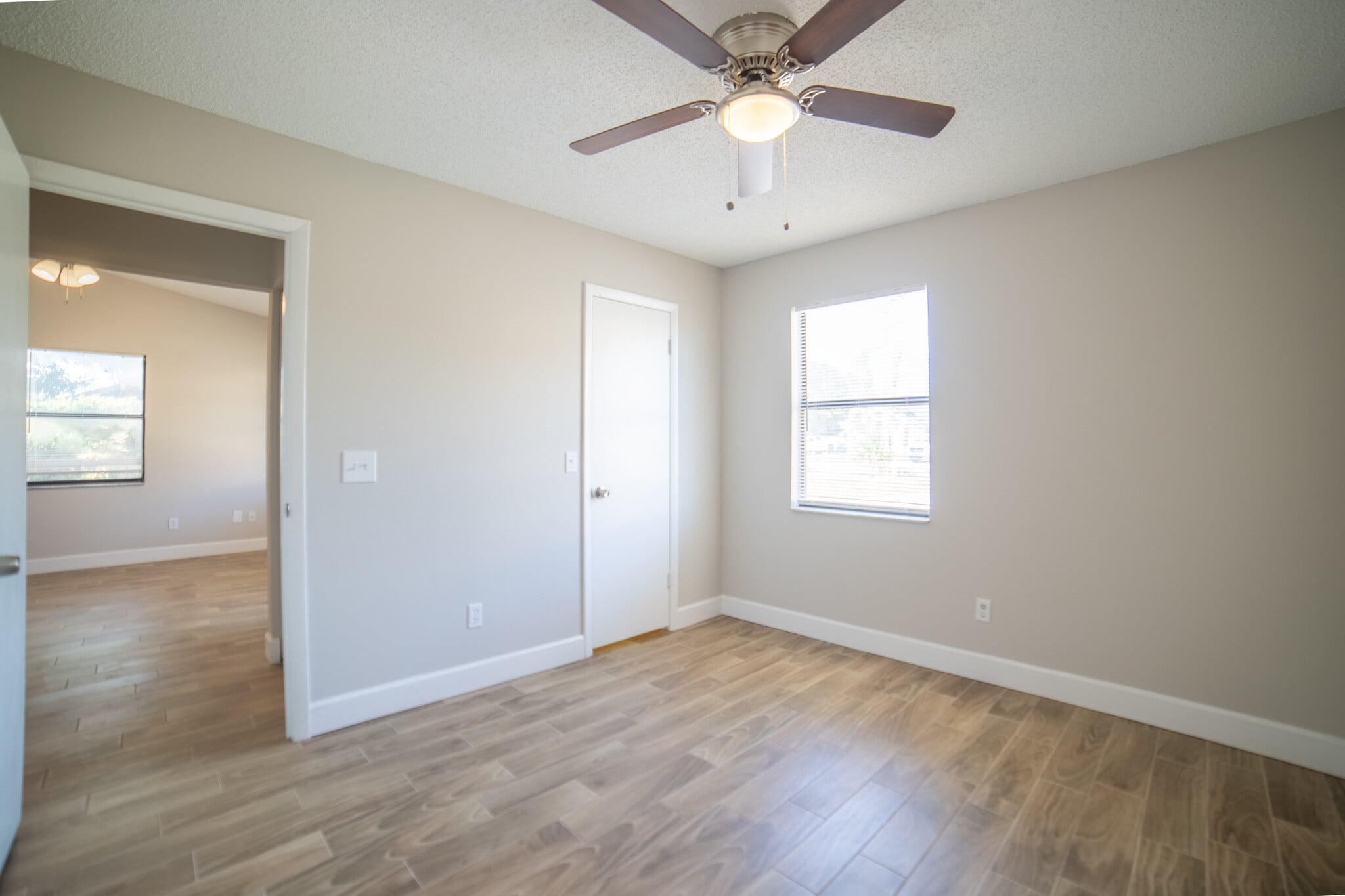 Front Bedroom - 970 Orchid St