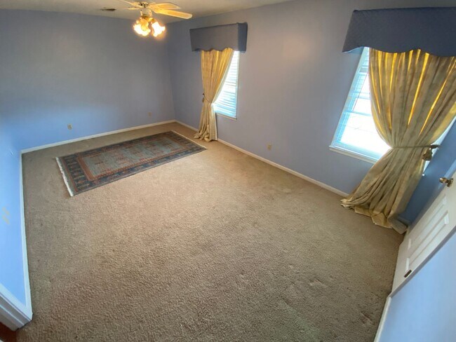 Building Photo - 2720 Leeville Pike