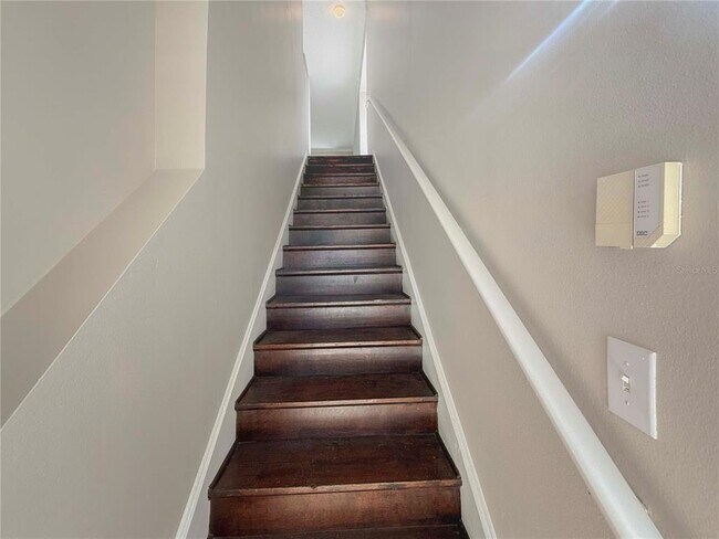 Building Photo - 5701 Bentgrass Dr