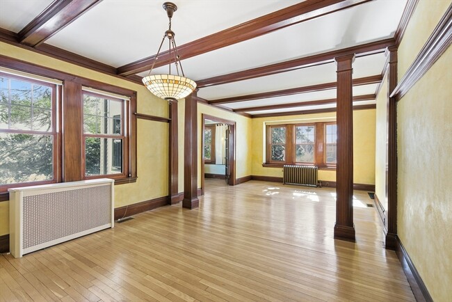 Building Photo - 7 Clyde Rd