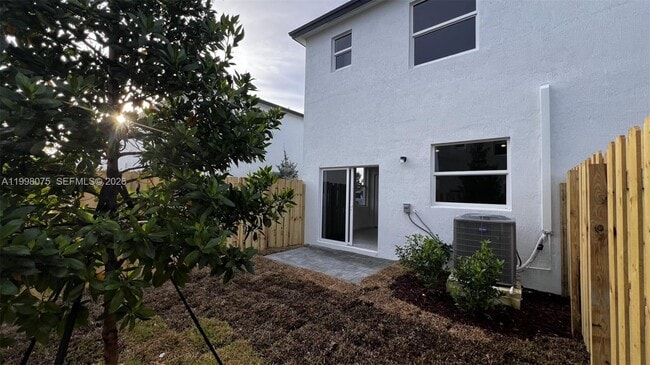 Building Photo - 15583 SW 277th St