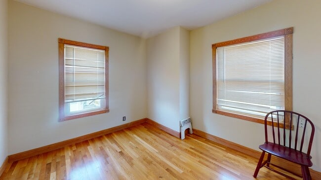 Building Photo - 55 Metropolitan Ave