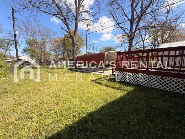 Building Photo - Updated Home for Rent in Birmingham, AL - Just minutes from Oxmoor Road!